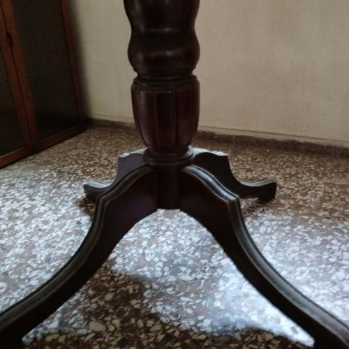 Rotonda table used with red tablecloth