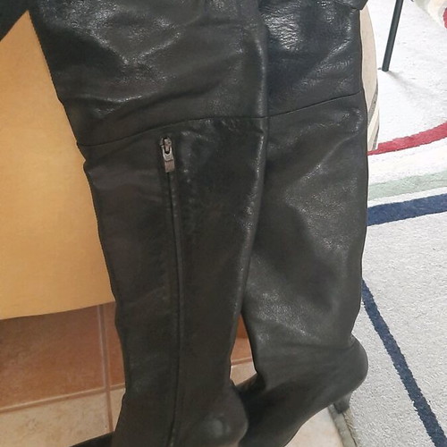 Over-the-knee boots made of genuine leather like new, black, size 37