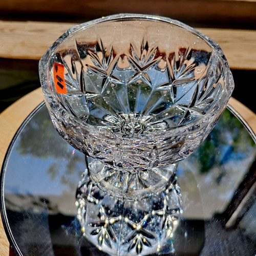 Vintage crystal dessert bowls like new