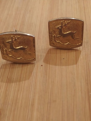 Vintage cufflinks used gold color with deer design