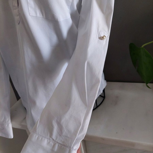 Zara women's white fitted shirt small like new