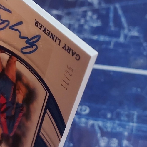 Gary Lineker 2023-24 Barcelona 11/25 Autograph Panini Immaculate Collection Excellence card