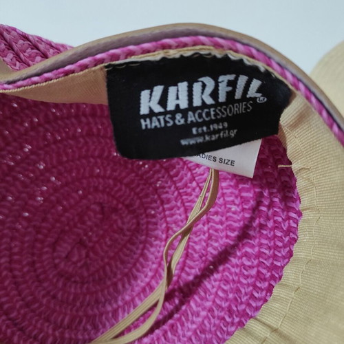 Karfil women's hats like new, pack of 2, beige and purple