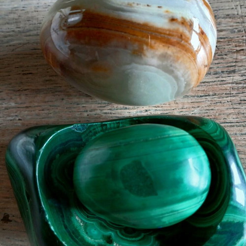 Vintage pack of two stone eggs malachite and onyx like new