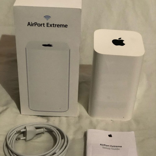 AirPort Extreme 6th generation used with crack and cosmetic flaw