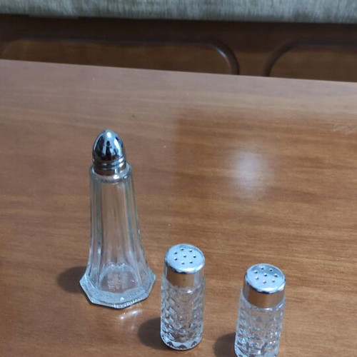 Salt shakers set of three small glass like new