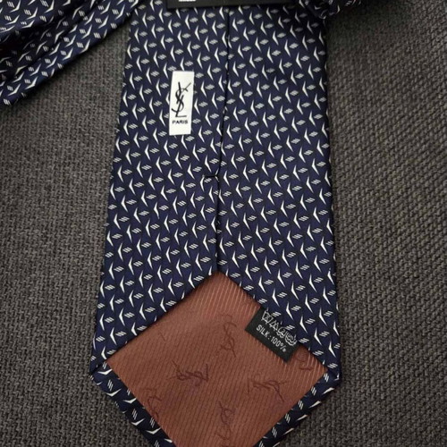 Yves Saint Laurent Paris tie like new, 100% silk, colorful