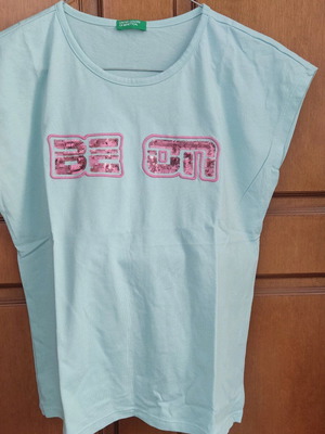 Benetton blouse with sequins for 13-14 years, like new