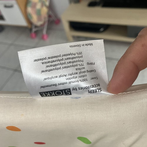 Stokke Changing Table like new with fabric drawer