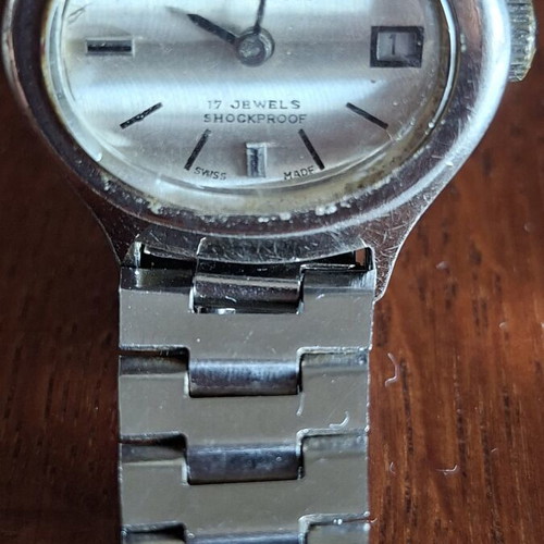 Swiss Women's Mechanical Watch 1970s Used, Silver, Date Window, 17 Jewels