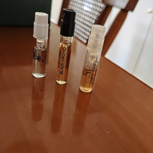Perfume set used, Tom Ford Black Orchid, Giorgio Armani Sì, Sisley L'Eau Rêvée