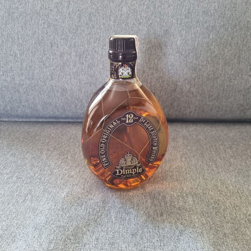 Dimple 12 Years Old De Luxe Scotch Whisky 75cl new, vintage collectible