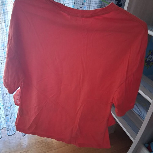H&M oversized T-shirt used, red with ruffles
