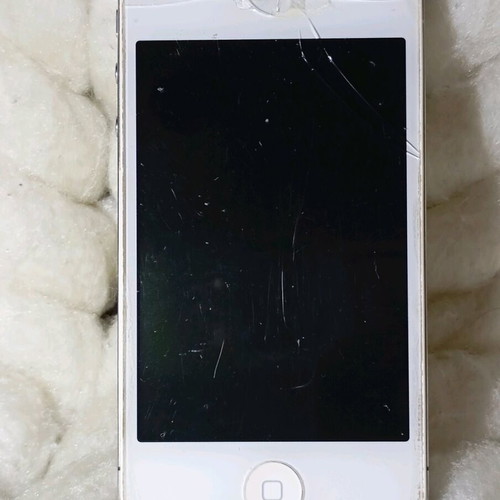 iPhone 4s used, unknown functionality, for collection