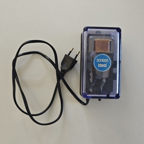 Schego Ideal Aquarium Air Pump 150lt/h used with accessories