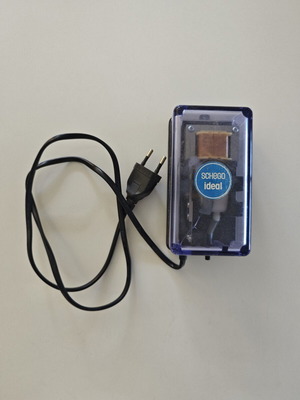 Schego Ideal Aquarium Air Pump 150lt/h used with accessories