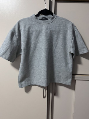 Zara T-shirt size S, gray