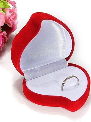 Wedding and engagement ring box heart with rose new, velvet, red