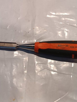 Bahco 14mm chisel like new with rubber curved handle