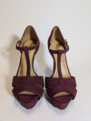 Burgundy Zara sandals used, size 37
