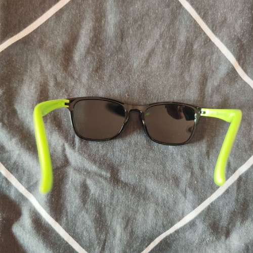 Sunglasses like new, green