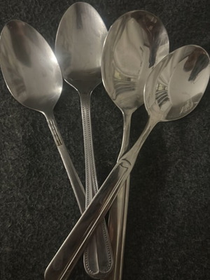 Spoons set of 4 like new