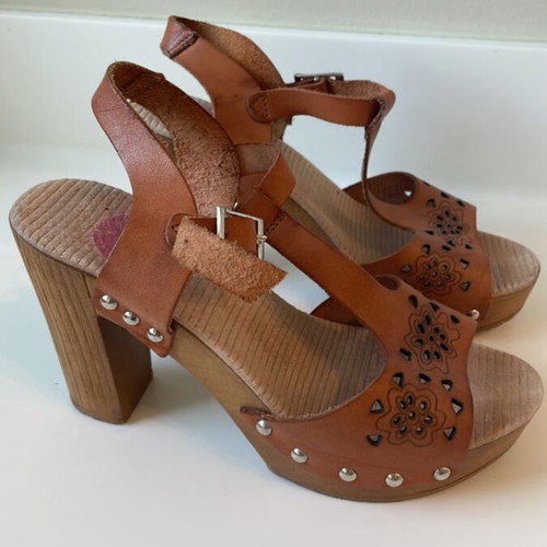 Leather women's sandals Liberitae used, size 36, brown