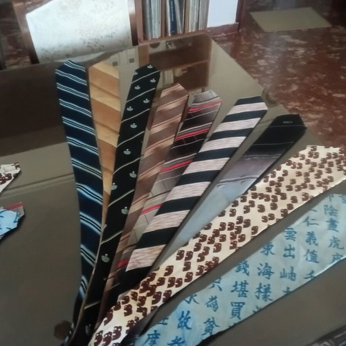 Ties set of 9 used, 2 pure silk with unique patterns