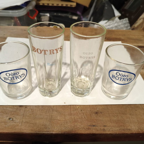 Botrys ouzo glasses set of 4, 1970s vintage