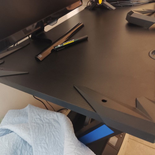 Carbon desk 120x61 used with all plastic parts