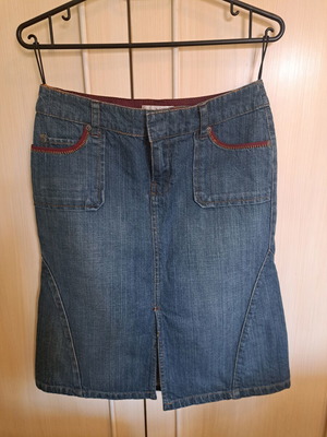 MNG Jeans denim skirt size 36 S like new, blue