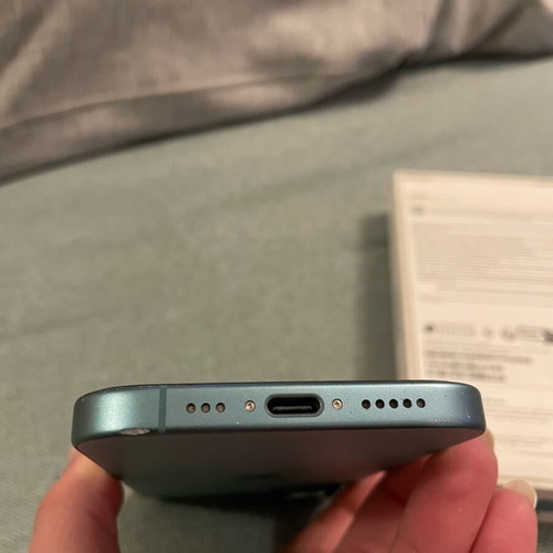 iPhone 16 128GB like new, turquoise with box
