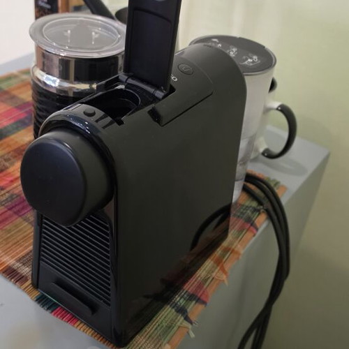 Nespresso Essenza Mini and Aeroccino 3 coffee machine