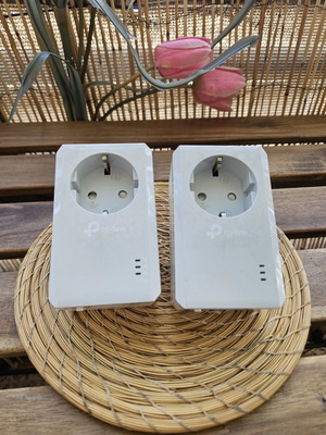 TP-Link AV600 Passthrough Powerline Adapters like new