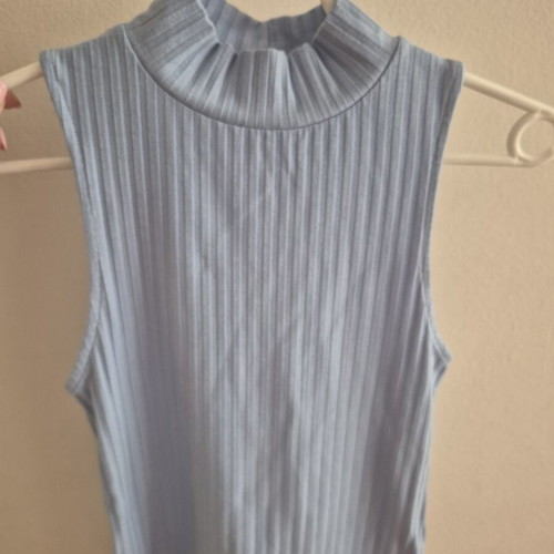 Stradivirius T-shirt used, good weave