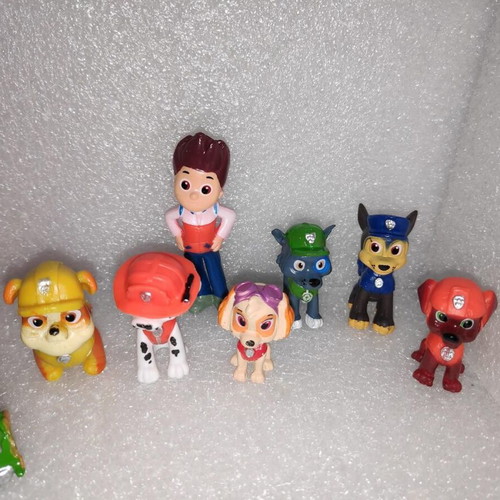 Paw Patrol collectible figures set of 12 like new