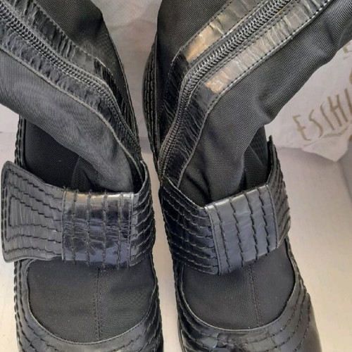 Gianna Kazakou boots like new, size 39, black elastic