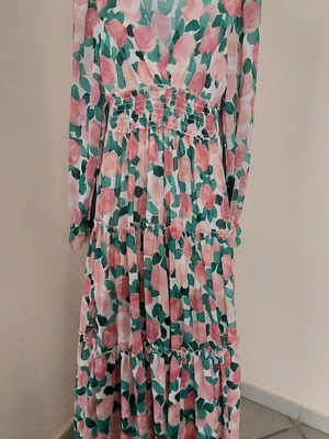 Floral maxi dress like new, multicolored