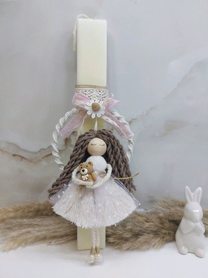 Scented candle with handmade macrame wreath and doll new
