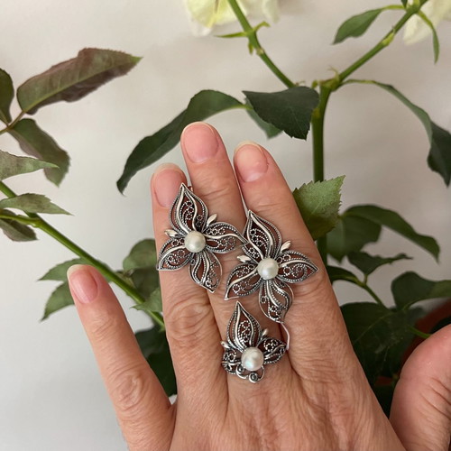 Handmade silver set ring and large filigree 925 earrings with pearls