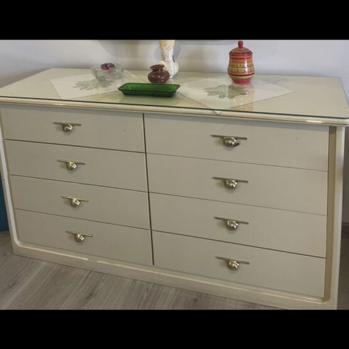 Ivory dresser with 8 drawers