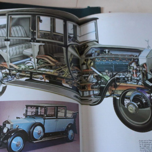 French Book of Classic Cars like new, 191 pages, 54 car brands from 1927