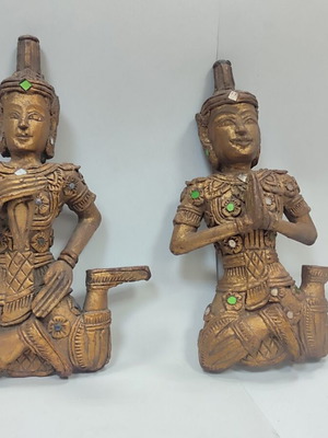 2 ръчно изработени дървени азиатски божества