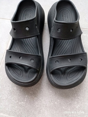 Crocs παντόφλες σαν καινούργιες, νούμερο 38, μαύρες