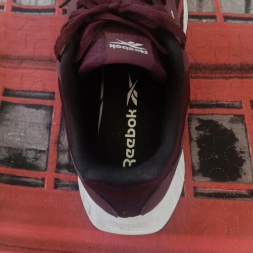 Reebok Athletic Shoes Bordeaux size 44.5 like new