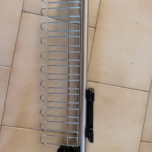 Leifheit Sliding Wardrobe Hanger like new for belts, ties & scarves