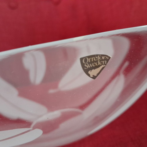 Orrefors Sweden Crystal Bowl Frosted Leaf Discontinued, new