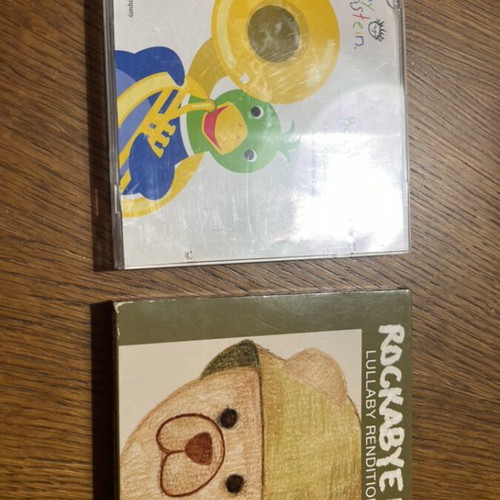 Baby Vivaldi and U2 CDs for babies, pack