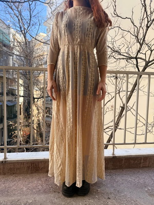 Nidodileda dress new, beige and gold