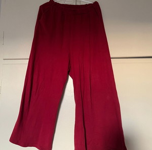 Badila Pants Women's L (deep red color)